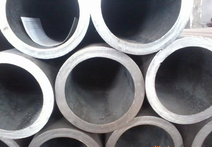 <a href=http://m.zjkgdy.cn target=_blank class=infotextkey>厚壁無縫鋼管</a>價格